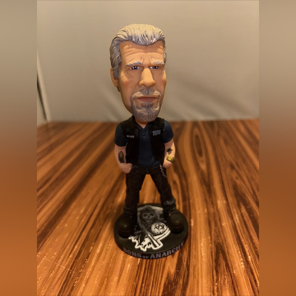 Sons of Anarchy  ~  Clay Morrow  ~  6-Inch Bobble Head by Mezco Toyz 2014